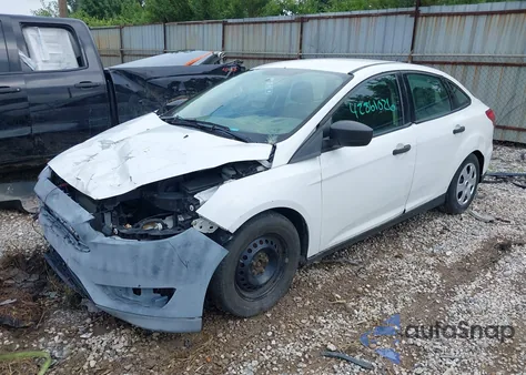 2016 Ford Focus S from USA, damaged, VIN 1FADP3E2XGL208197